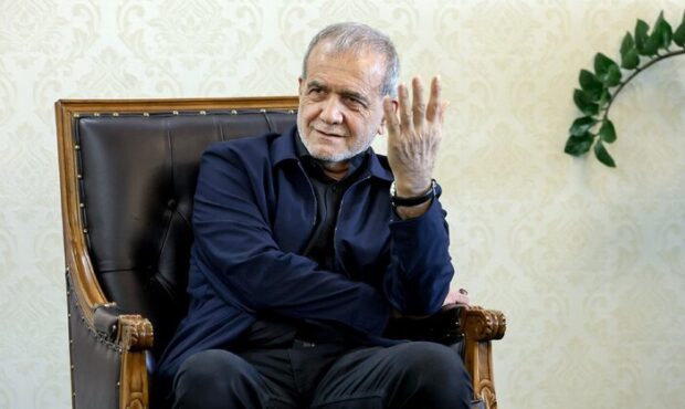 پزشکیان: ترامپ چه‌کاره دنیاست که ایران را از حقوق قانونی محروم کند؟