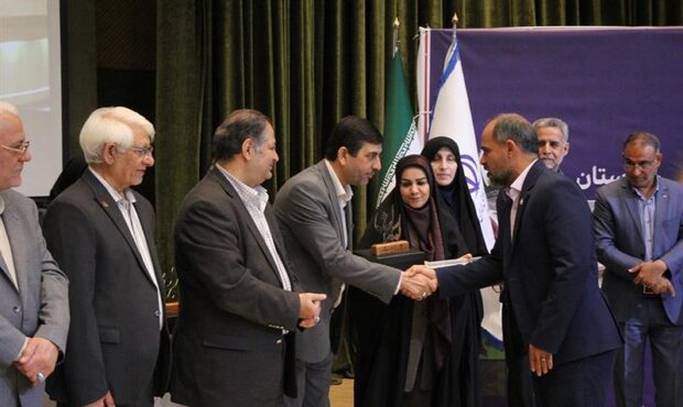 در ششمین جشنواره «سلام خوزستان»؛ عنوان برگزیده به روابط عمومی شركت ملی مناطق نفت خیز جنوب رسید در ششمین جشنواره «سلام خوزستان»؛ عنوان برگزیده به روابط عمومی شركت ملی مناطق نفت خیز جنوب رسید