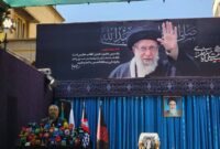 پیکر رهبر شهید انقلاب در عراق تشییع می‌شود