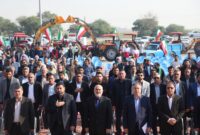 ثبت یک افتخار دیگر در کارنامه استانداری خوزستان / توزیع ۴۴ دستگاه خودروی خدماتی برای دهیاری‌ها در شرایط جنگی