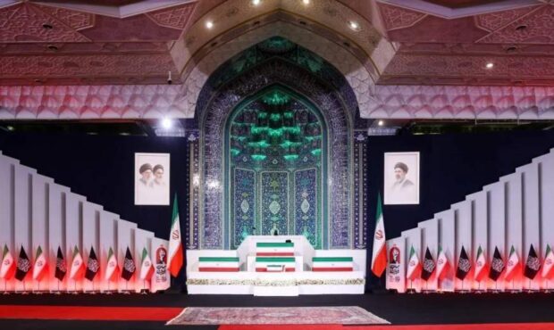 کدام مقامهای خارجی برای ادای احترام به رهبر شهید به ایران آمدند؟ کدام مقامهای خارجی برای ادای احترام به رهبر شهید به ایران آمدند؟